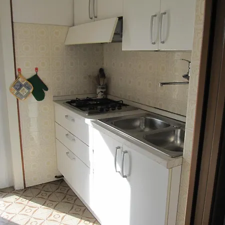 Vistamare Apartment